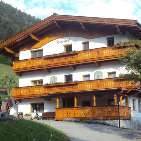 Penzion Erlacherhof Bruck am Ziller Pokoj fotografie